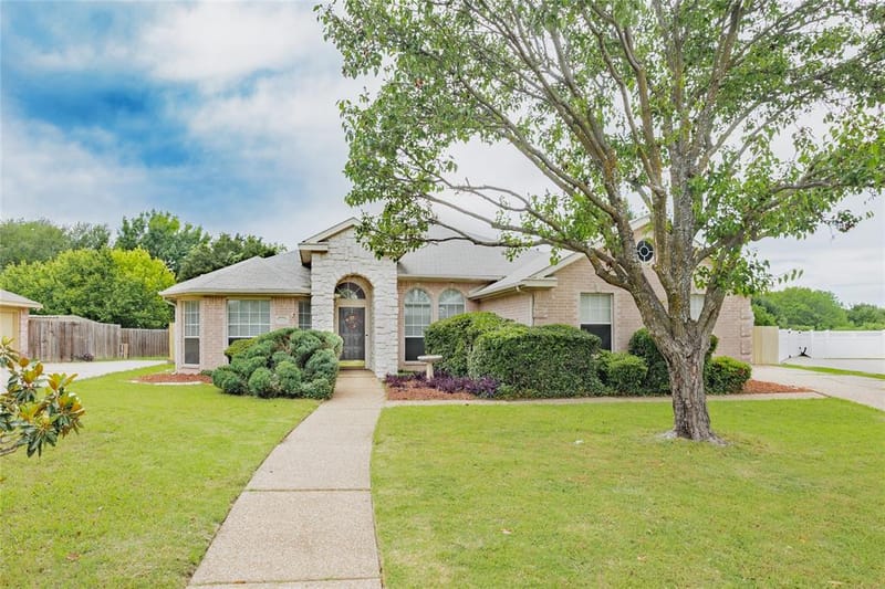 7115 Oaklawn, Sachse TX 75048 - Photo 2