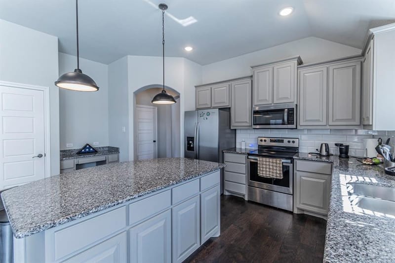 1901 Maplewood Drive, Glenn Heights TX 75154 - Photo 8