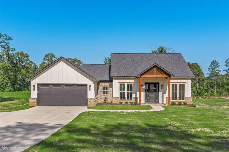 2643 Germantown Road, Minden LA 71055