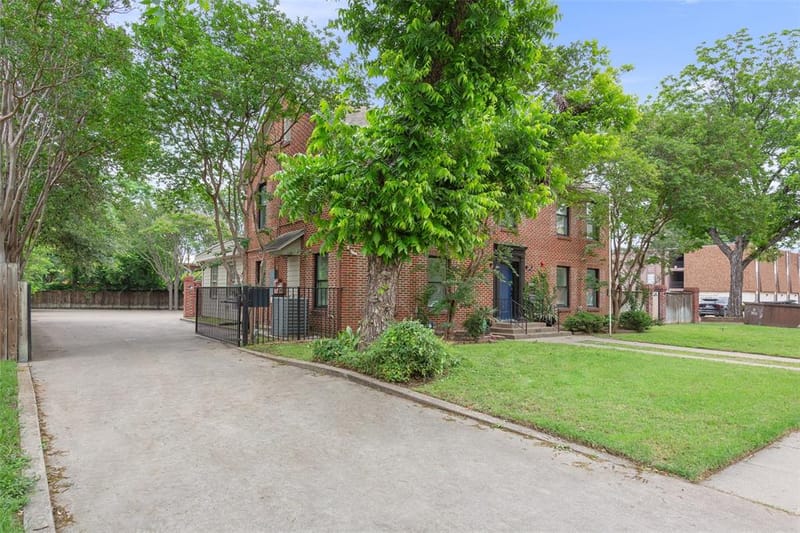 1500 S 10th Street, Waco TX 76706 - Photo 4
