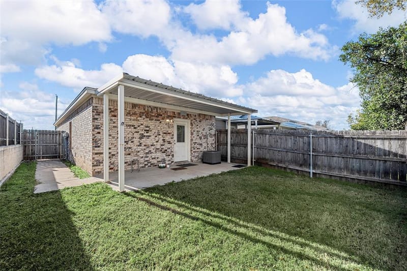 402 Spring Street, McGregor TX 76657 - Photo 15