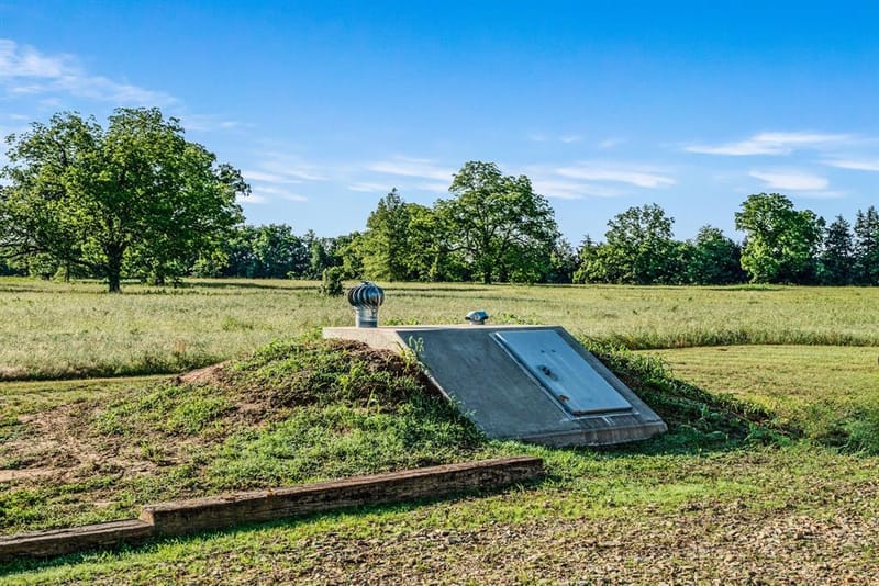 962 County Road 14630, Pattonville TX 75468 - Photo 33