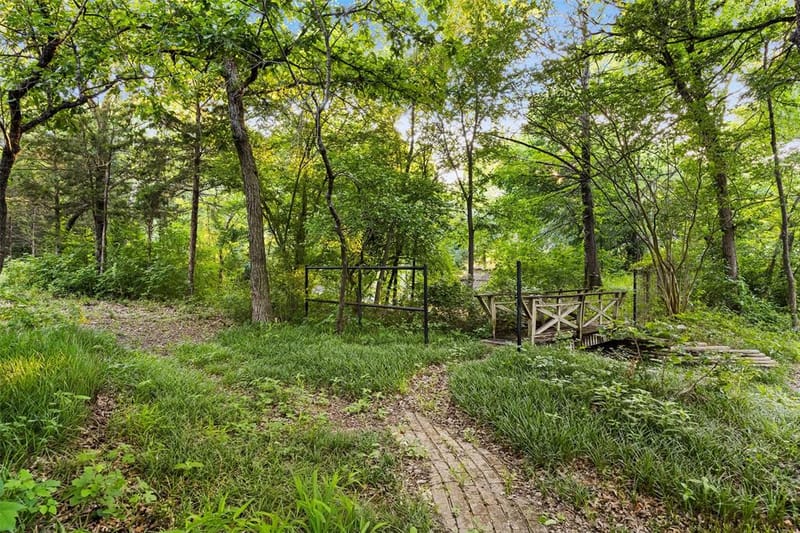 1044 E Woodridge Road, Waxahachie TX 75165 - Photo 36