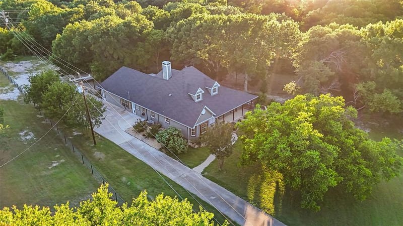 1044 E Woodridge Road, Waxahachie TX 75165 - Photo 32
