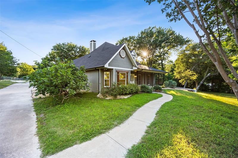 1044 E Woodridge Road, Waxahachie TX 75165 - Photo 30