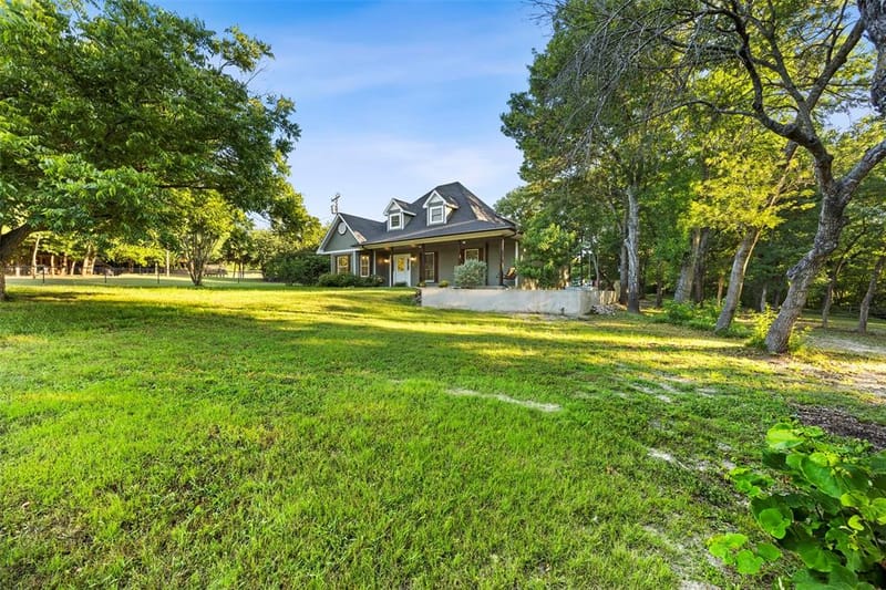 1044 E Woodridge Road, Waxahachie TX 75165 - Photo 35