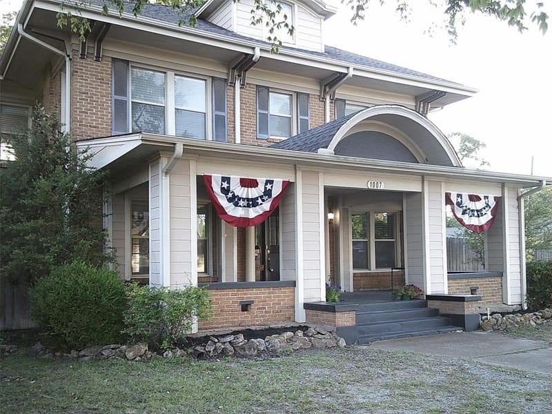 1007 N Center Street, Bonham TX 75418 - Photo 2