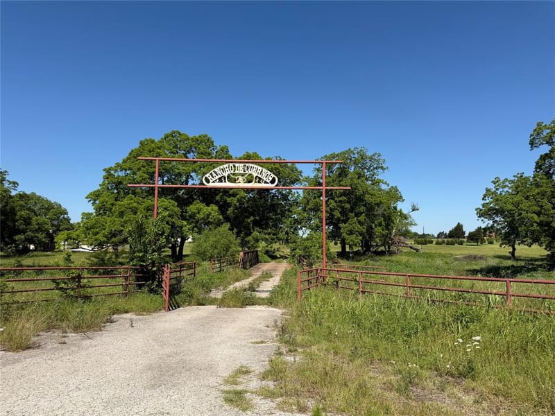 2191 Business Highway 377, Whitesboro TX 76273 - Photo 3