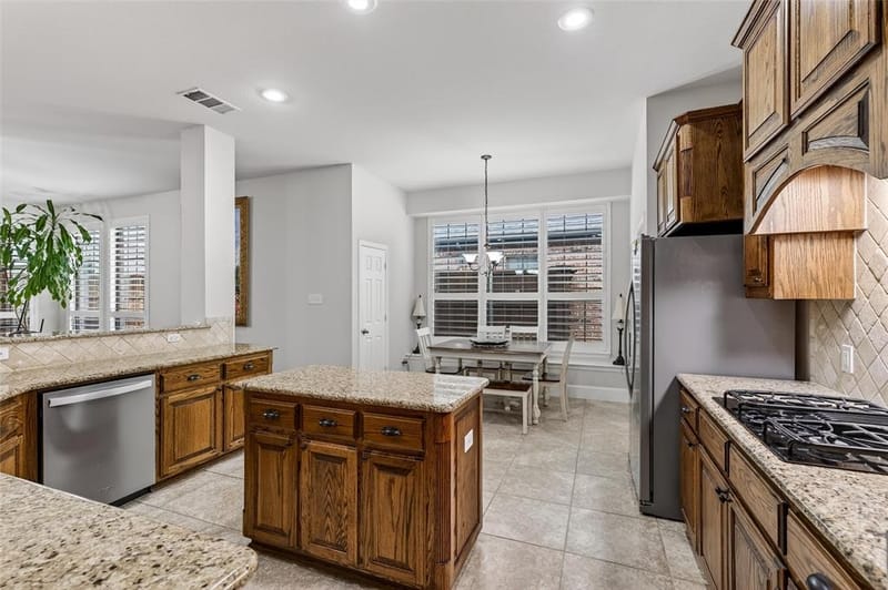 2636 Deer Hollow Drive, Little Elm TX 75068 - Photo 15