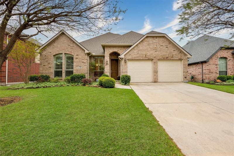 2636 Deer Hollow Drive, Little Elm TX 75068 - Photo 8