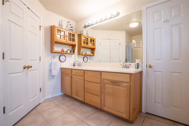 623 Newlin Lane, Granbury TX 76048 - Photo 17