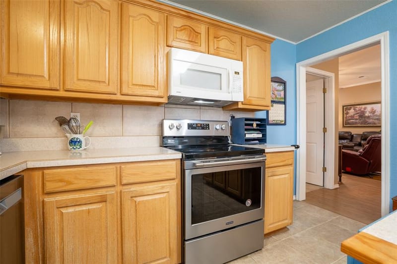 623 Newlin Lane, Granbury TX 76048 - Photo 7