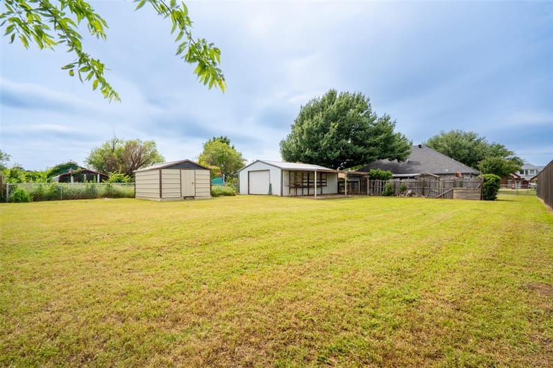 623 Newlin Lane, Granbury TX 76048 - Photo 32
