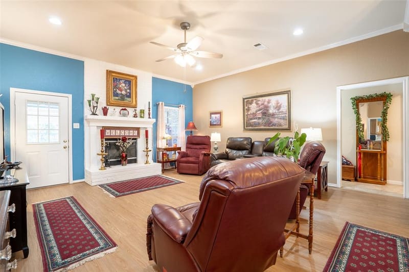 623 Newlin Lane, Granbury TX 76048 - Photo 14