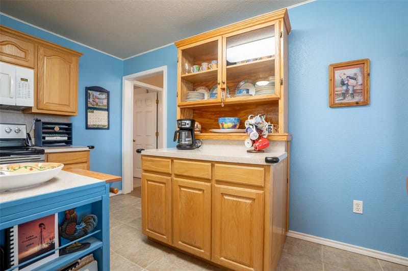 623 Newlin Lane, Granbury TX 76048 - Photo 8