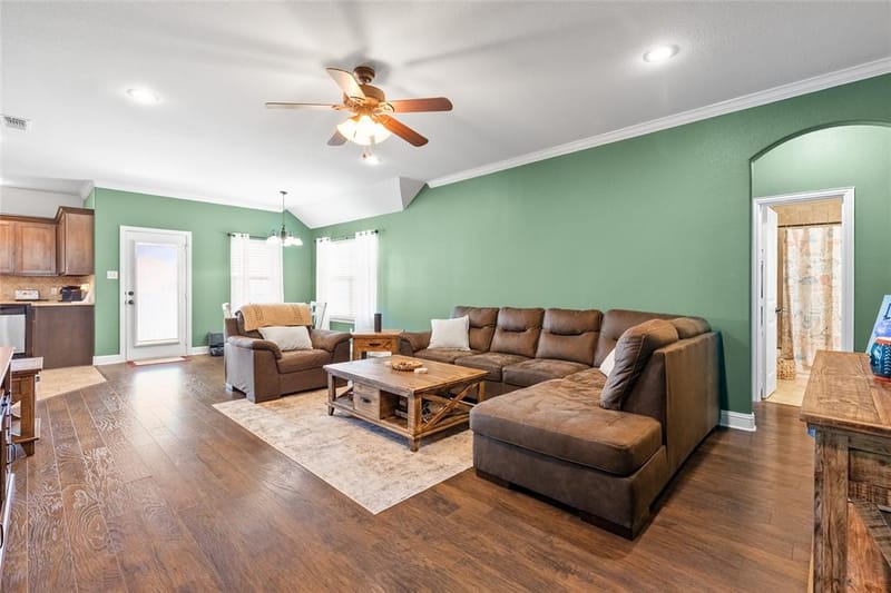 6512 Ashland Drive, Greenville TX 75402 - Photo 7