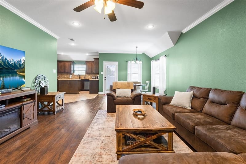 6512 Ashland Drive, Greenville TX 75402 - Photo 8