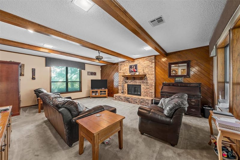 10011 Lost Oak Ridge Drive, Woodway TX 76712 - Photo 6
