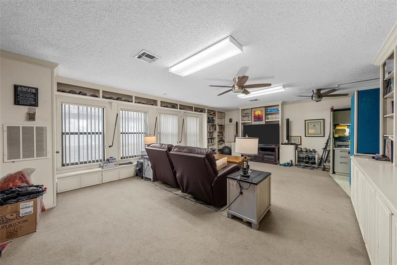 10011 Lost Oak Ridge Drive, Woodway TX 76712 - Photo 25