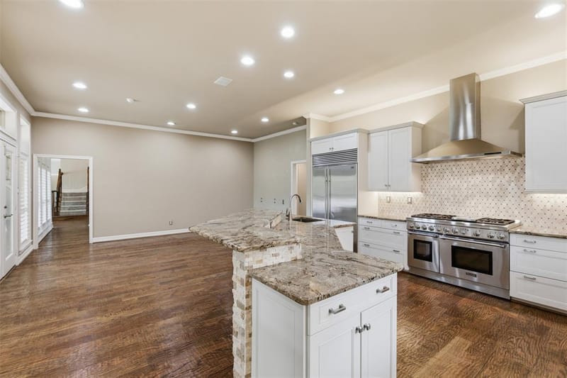 5304 SEASCAPE Lane, Plano TX 75093 - Photo 6