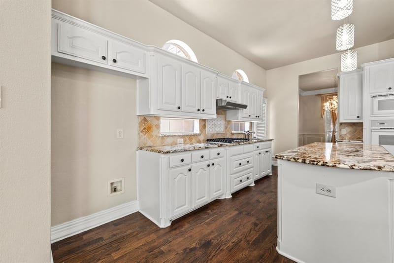 2308 Megan Way, Arlington TX 76016 - Photo 9