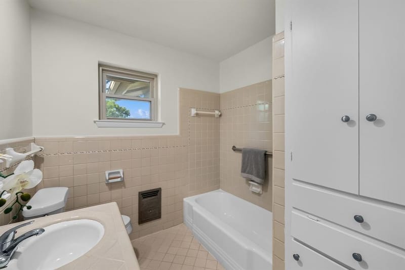 1300 Amherst Drive, Denton TX 76201 - Photo 13
