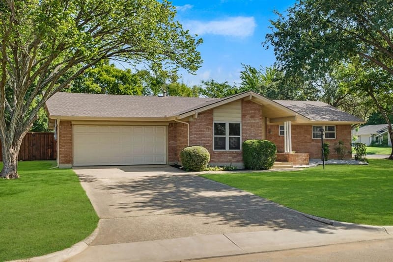 1300 Amherst Drive, Denton TX 76201 - Photo 3