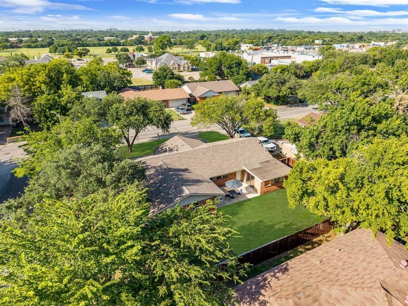 1300 Amherst Drive, Denton TX 76201 - Photo 38