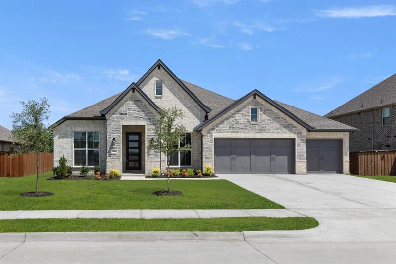 415 Heritage Hill Drive, Forney TX 75126