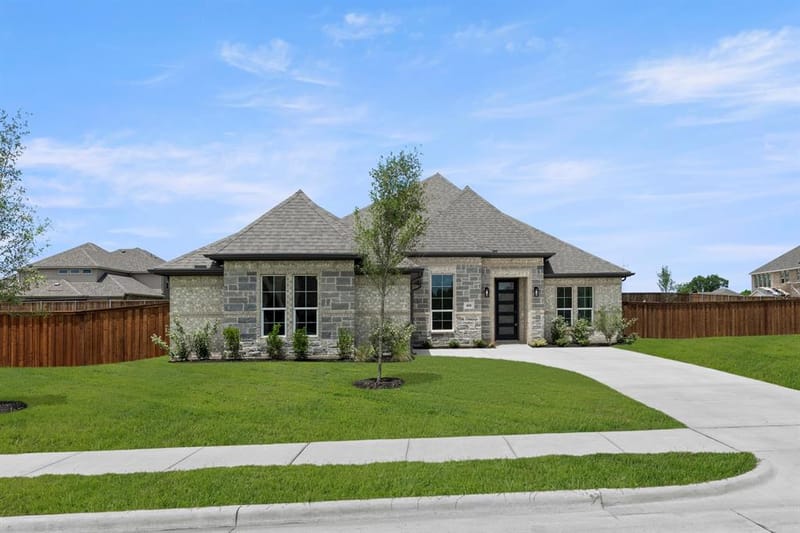 408 Heritage Hill Drive, Forney TX 75126