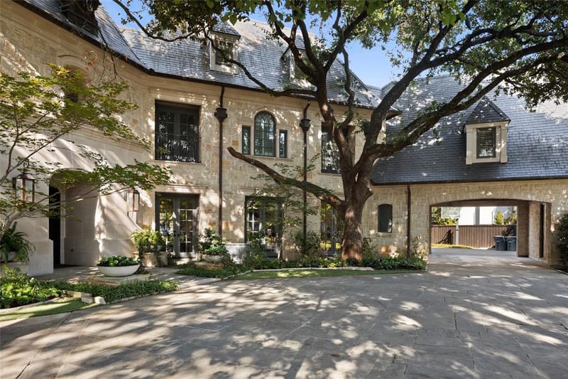 9525 Alva Court, Dallas TX 75220 - Photo 4
