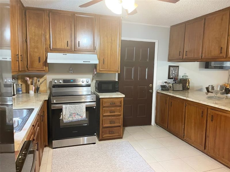 140 S Comanche Drive, De Leon TX 76444 - Photo 7