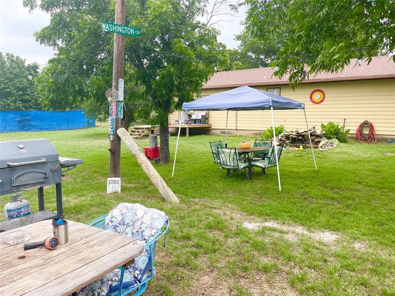 140 S Comanche Drive, De Leon TX 76444 - Photo 24