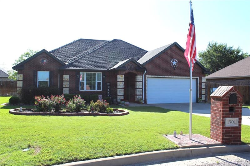 1701 Antelope Trail, Stephenville TX 76401 - Photo 2