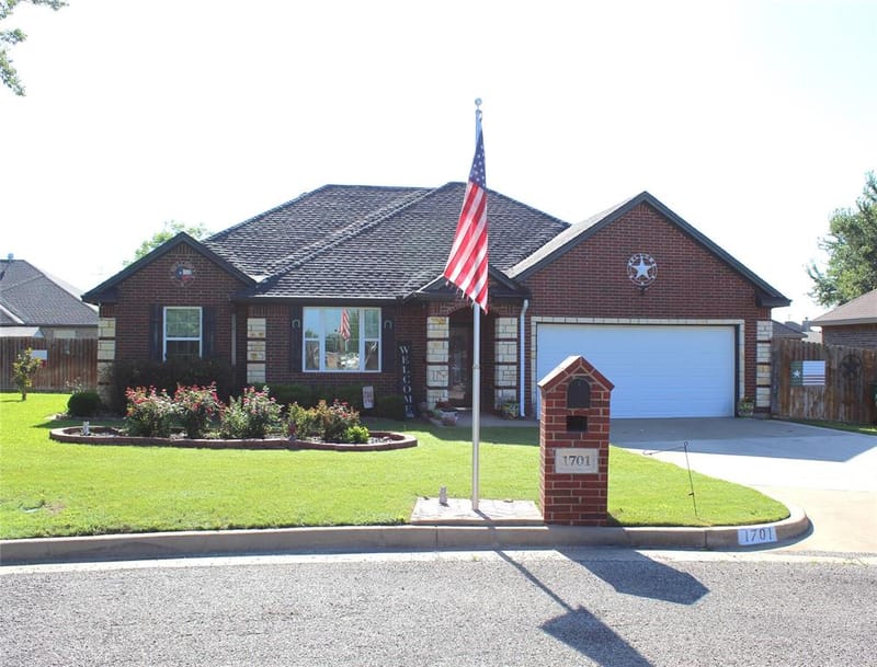1701 Antelope Trail, Stephenville TX 76401