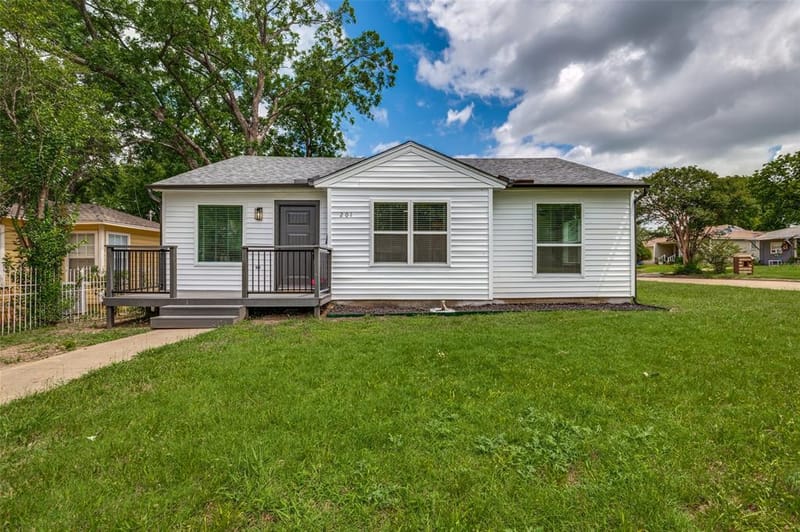 201 Conrad Street, Dallas TX 75224 - Photo 2