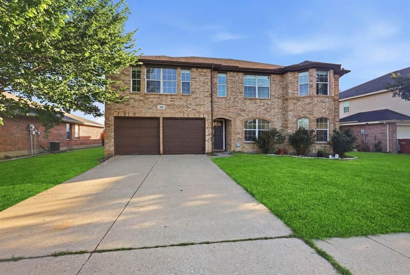 608 Love Lane, Royse City TX 75189 - Photo 2