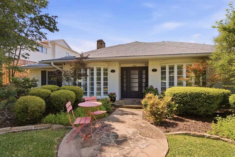209 Fall Creek Drive, Richardson TX 75080