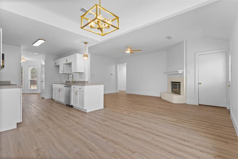 7205 Airline Drive, Rowlett TX 75089