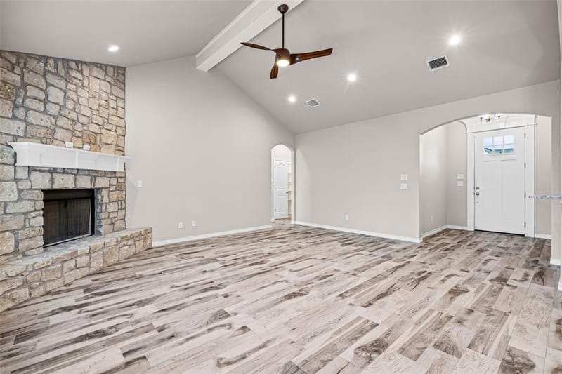 6620 Pinehurst Drive, Granbury TX 76049 - Photo 6
