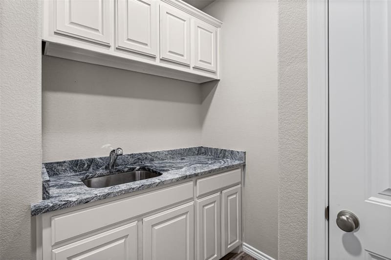 6620 Pinehurst Drive, Granbury TX 76049 - Photo 15