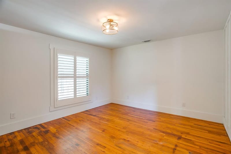 606 E Moore Street, Granbury TX 76048 - Photo 22