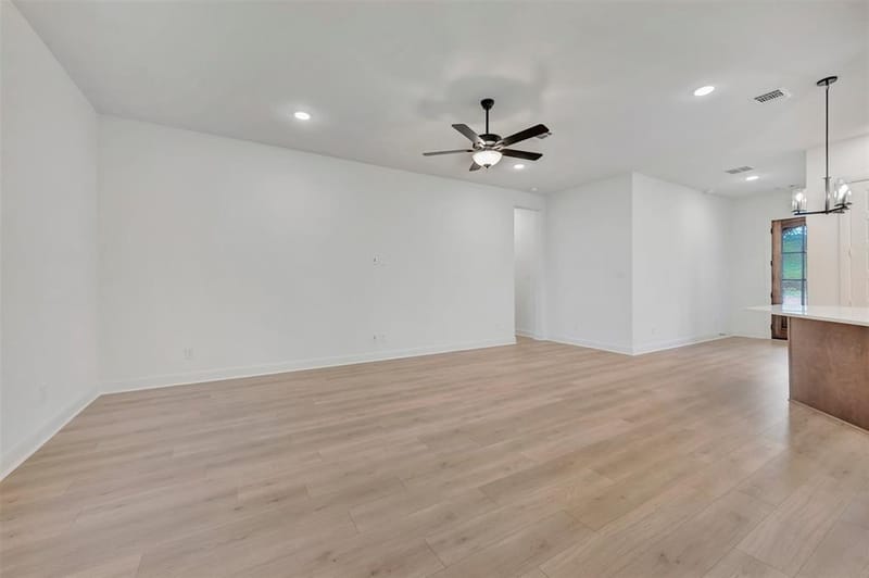 2114 Spotted Fawn Drive, Arlington TX 76005 - Photo 18