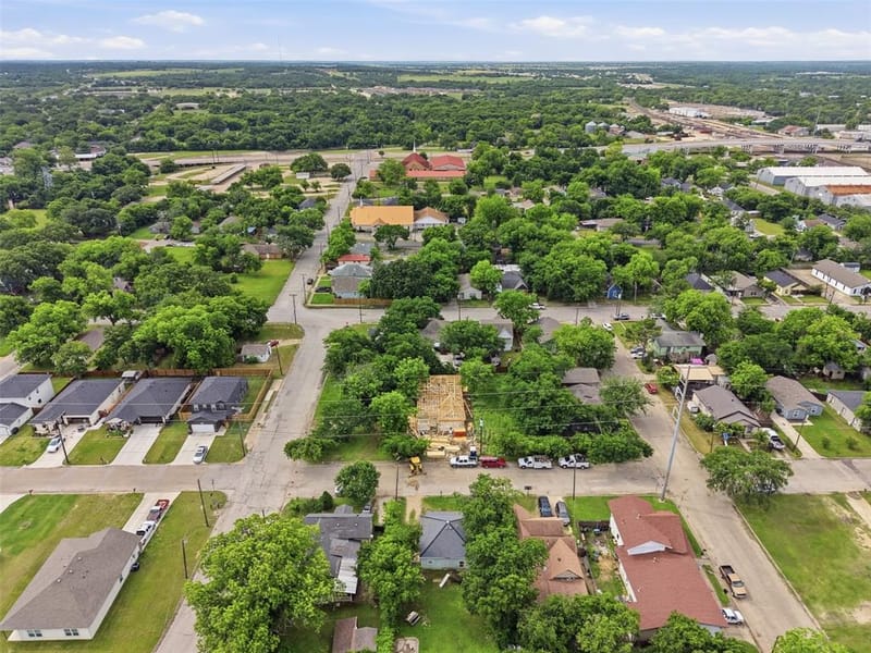 306 Royal Street, Cleburne TX 76031 - Photo 37