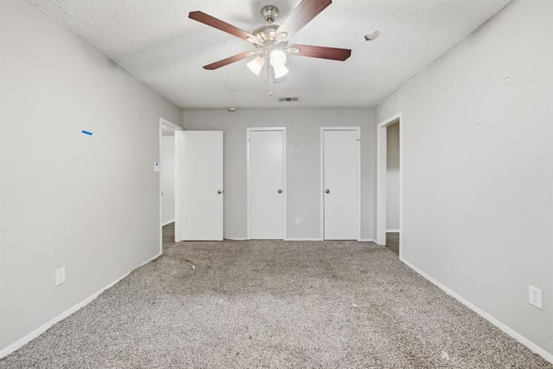 1137 Meadow Creek Court, Lancaster TX 75146 - Photo 23