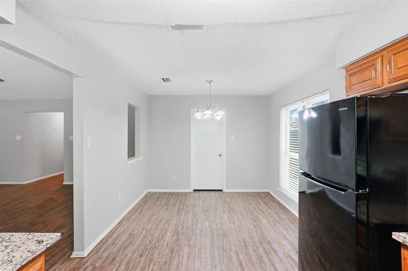 1137 Meadow Creek Court, Lancaster TX 75146 - Photo 18