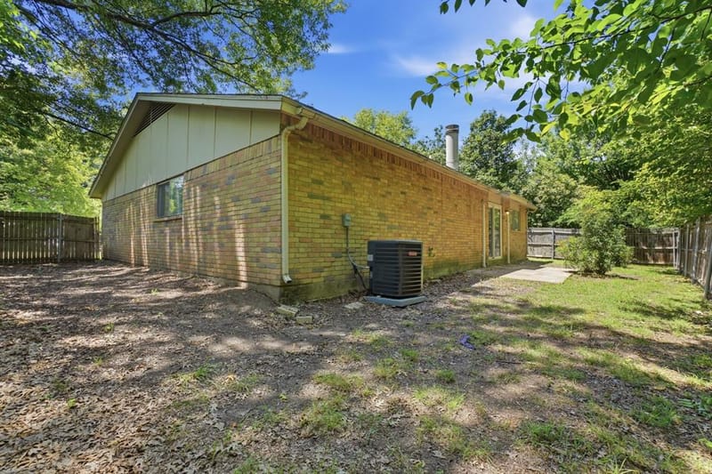 1137 Meadow Creek Court, Lancaster TX 75146 - Photo 35