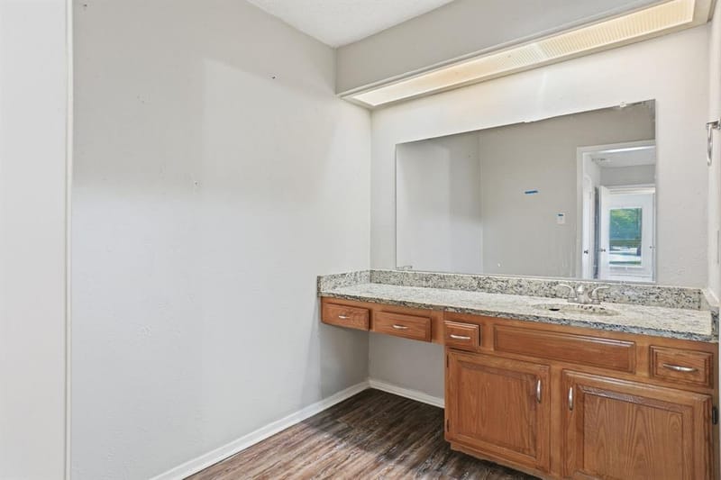 1137 Meadow Creek Court, Lancaster TX 75146 - Photo 29