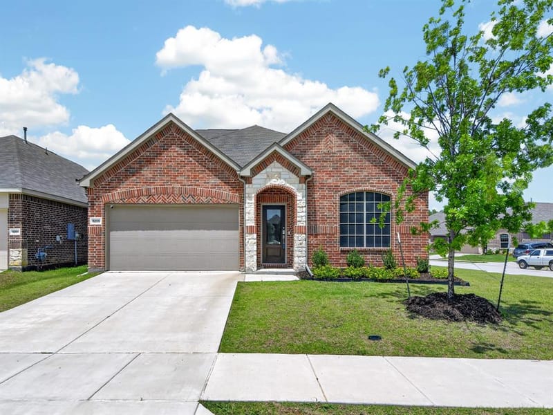 8205 Green Heron Drive, McKinney TX 75071 - Photo 2