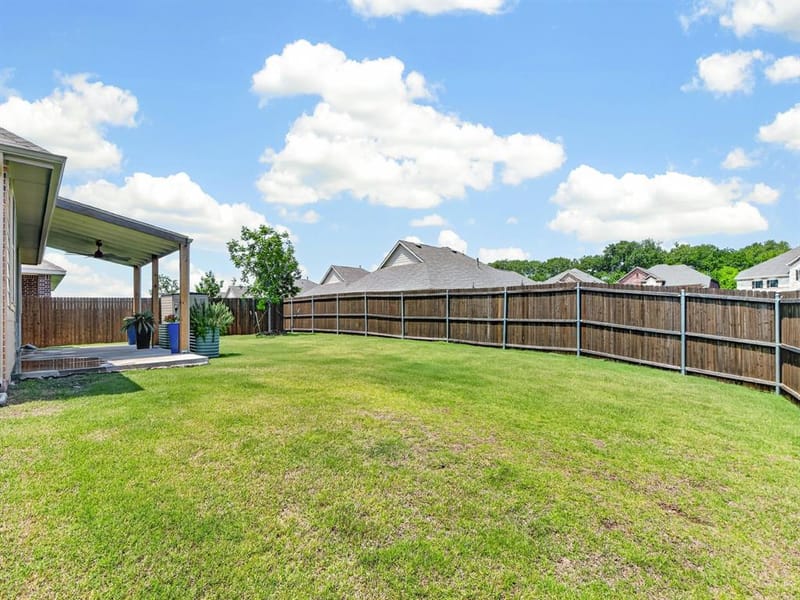 8205 Green Heron Drive, McKinney TX 75071 - Photo 5
